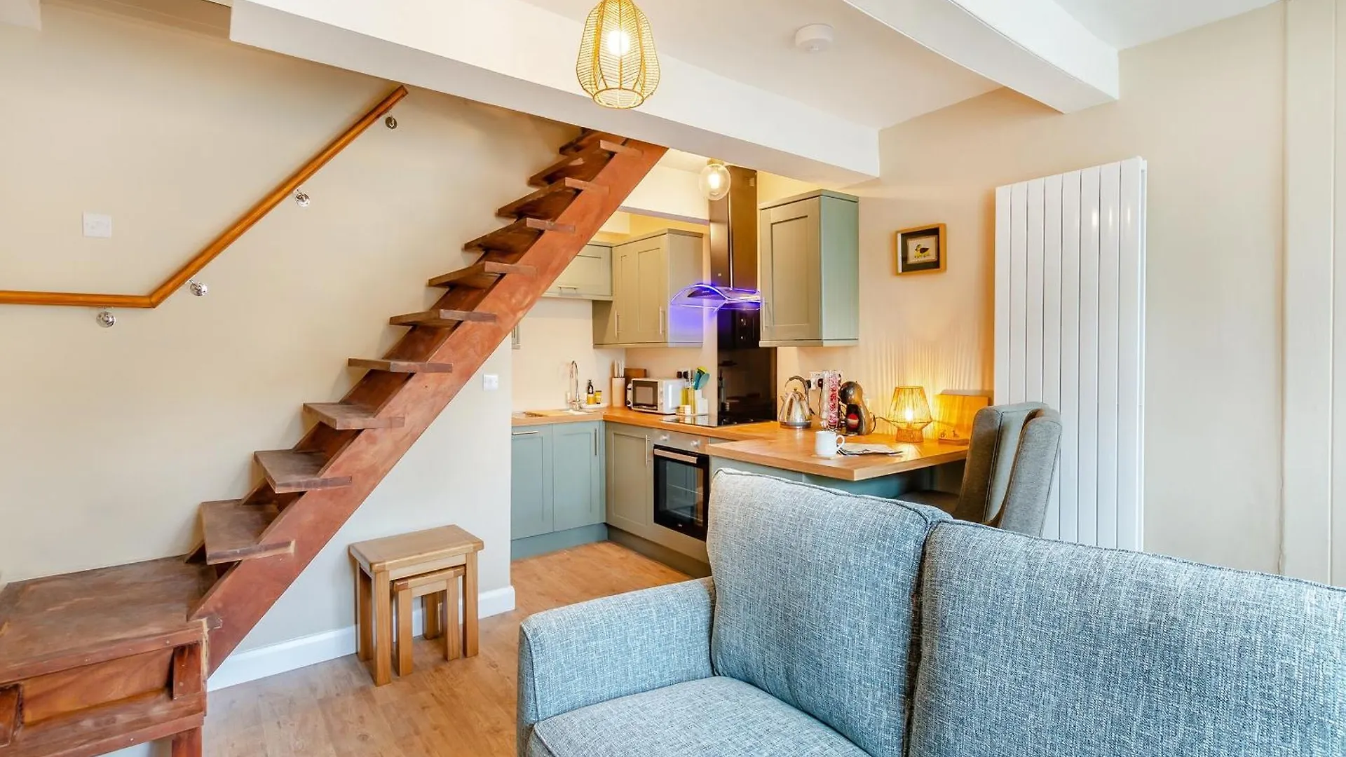 Duckling Cottage Addingham 0*,